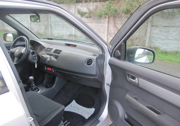 Suzuki Swift cena 8000 przebieg: 245320, rok produkcji 2007 z Żary małe 79